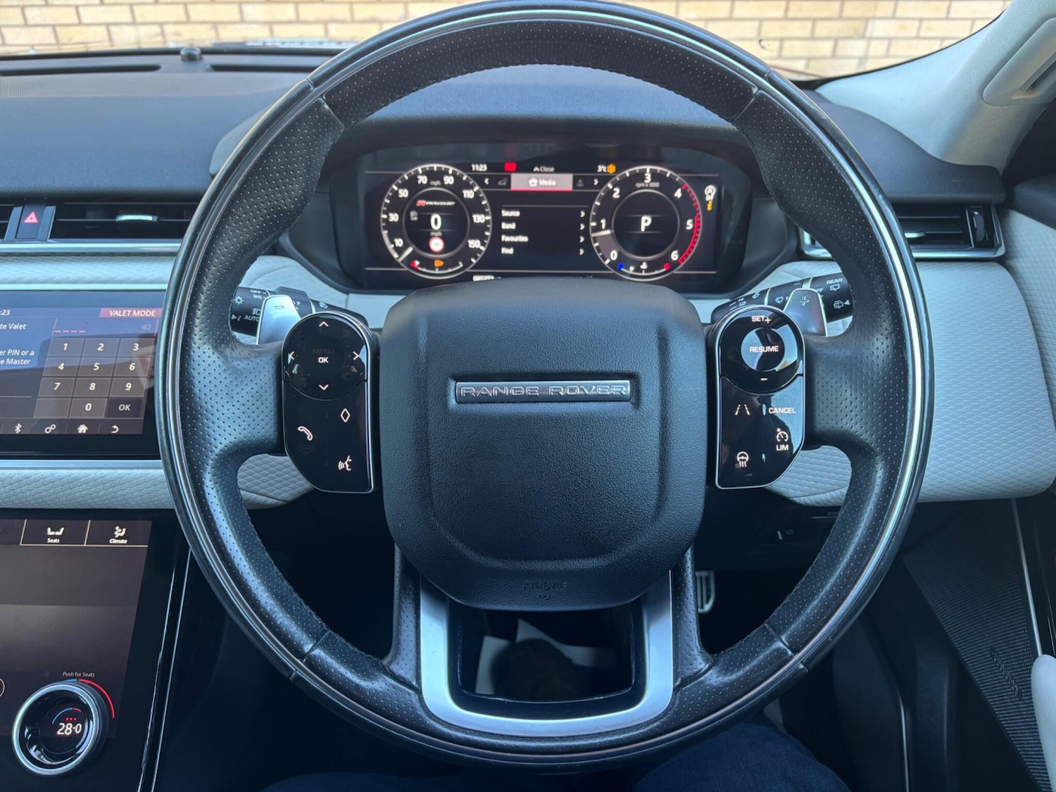 Used Land Rover Range Rover Velar for sale - 77215692: Photo 31