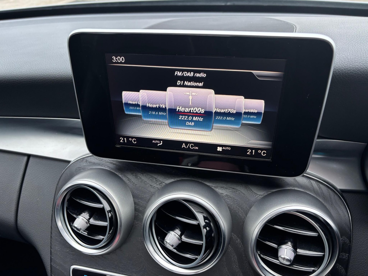 Used Mercedes-Benz C Class 2017 for sale - 77130885: Photo 28