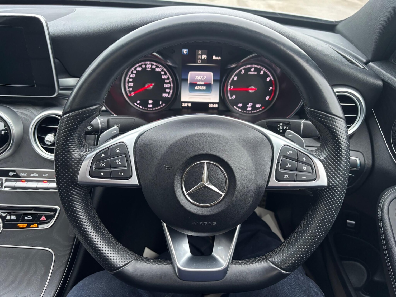 Used Mercedes-Benz C Class 2017 for sale - 77130885: Photo 32