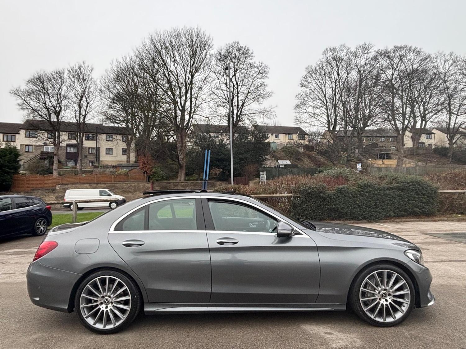 Used Mercedes-Benz C Class 2017 for sale - 77130885: Photo 8