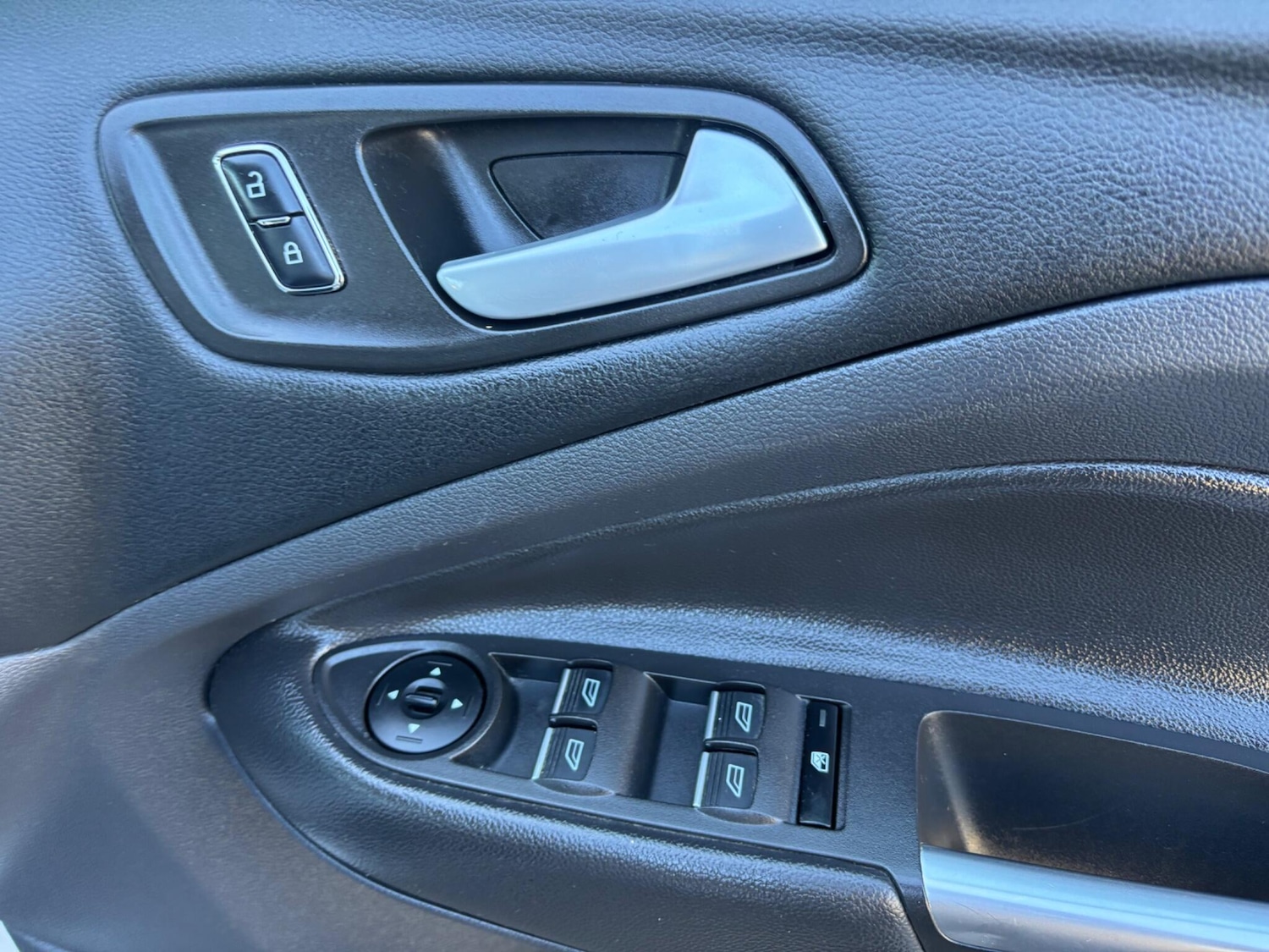 Used Ford Kuga for sale - 77994319: Photo 24