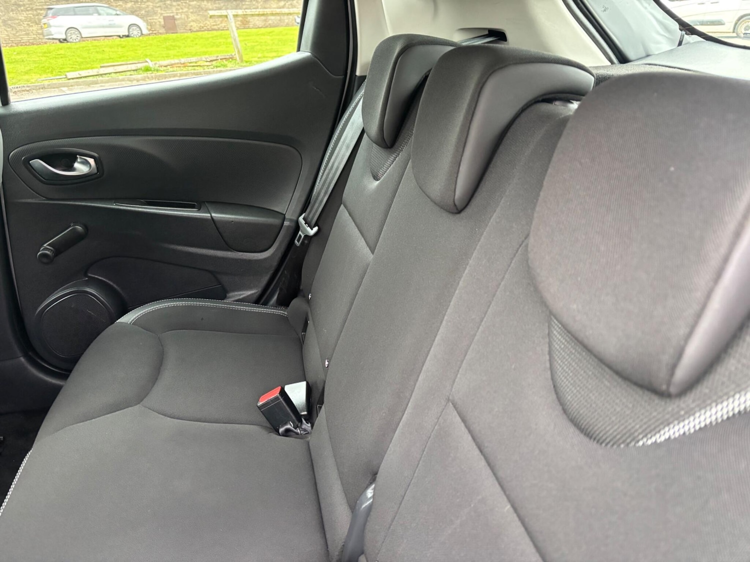 Used Renault Clio 2017 for sale - 76702334: Photo 17