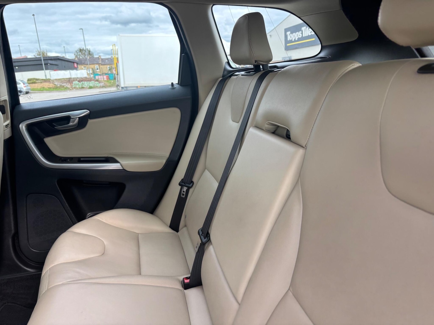 Used Volvo XC60 2014 for sale - 76031659: Photo 11