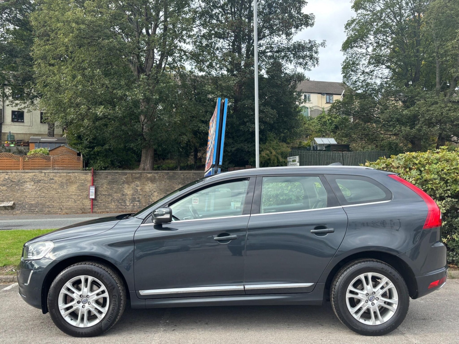 Used Volvo XC60 2014 for sale - 76031659: Photo 5