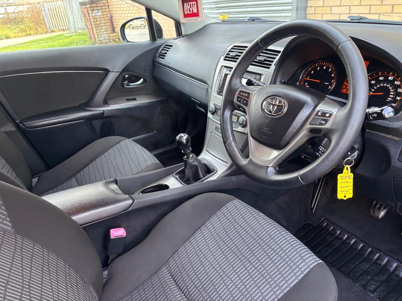 Used Toyota Avensis 2011 for sale - 77343961: Photo 14