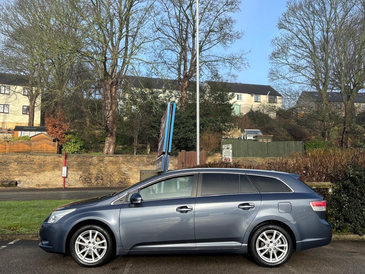 Used Toyota Avensis 2011 for sale - 77343961: Photo 5