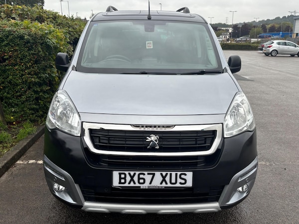 Used Peugeot Partner Tepee 2017 for sale - 76151395: Photo 2
