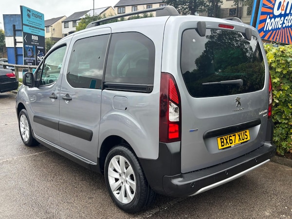 Used Peugeot Partner Tepee 2017 for sale - 76151395: Photo 4