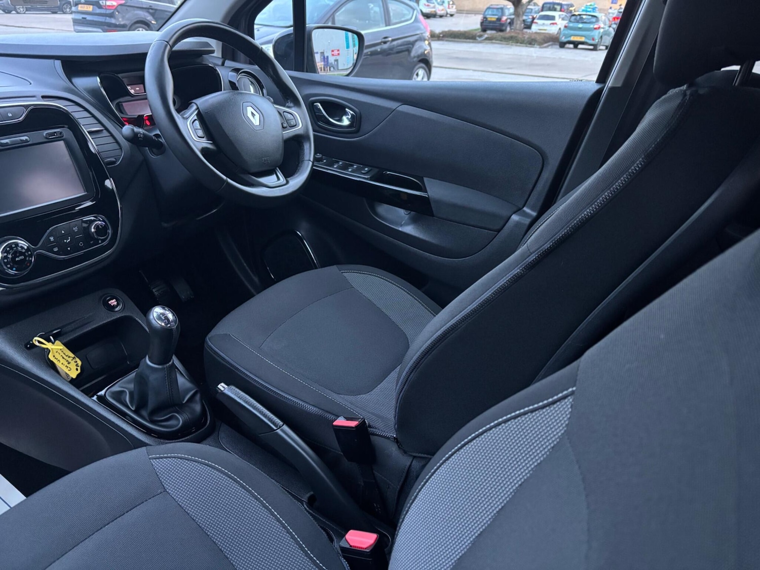 Used Renault Captur for sale - 77074667: Photo 13