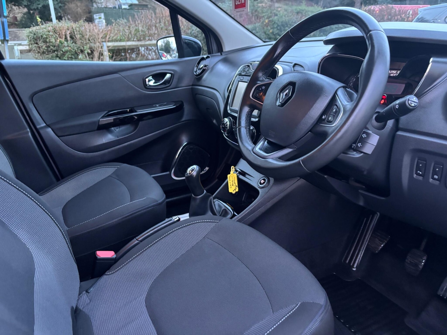 Used Renault Captur for sale - 77074667: Photo 14