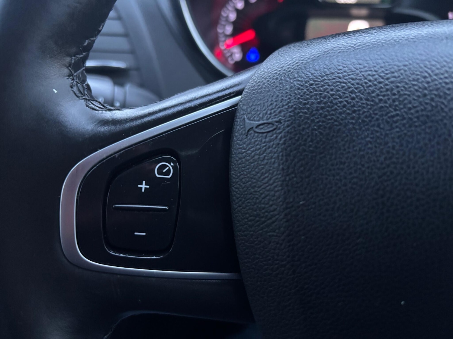 Used Renault Captur for sale - 77074667: Photo 19