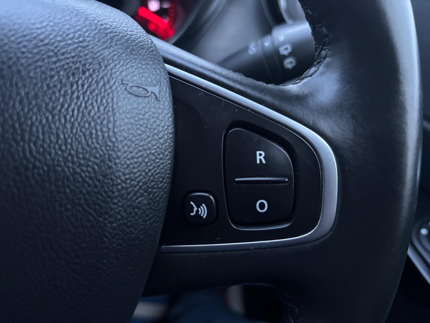 Used Renault Captur for sale - 77074667: Photo 20