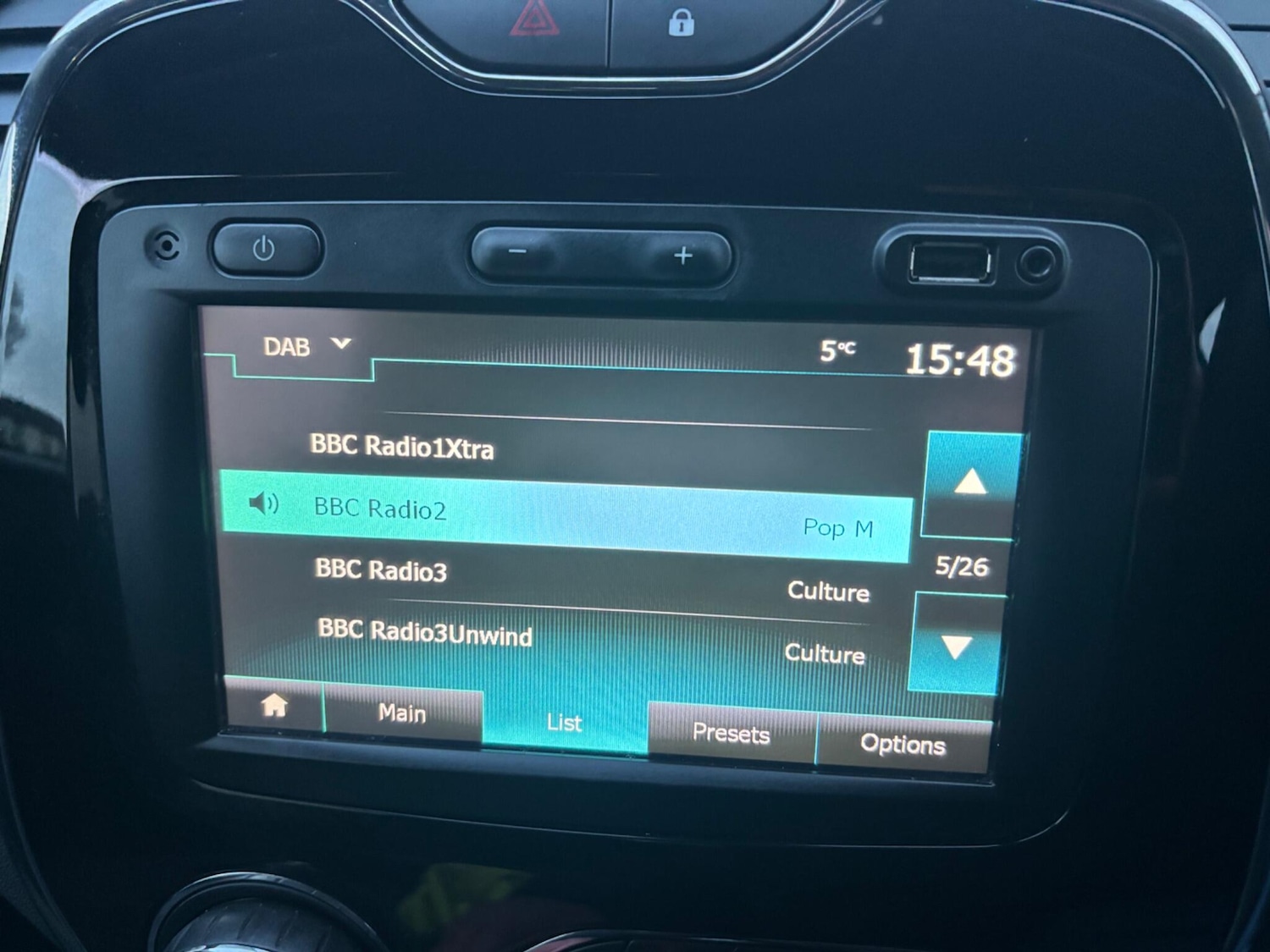 Used Renault Captur for sale - 77074667: Photo 23