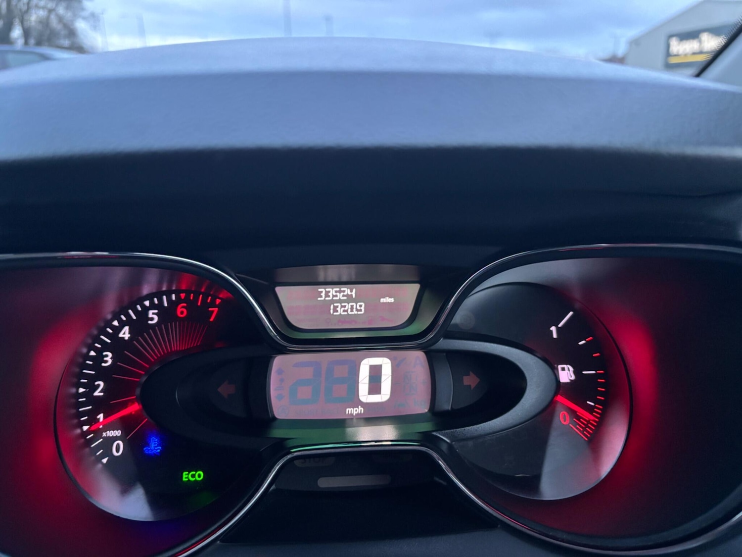 Used Renault Captur for sale - 77074667: Photo 25