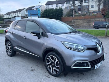 Used Renault Captur 2017 for sale - 77074667: Photo
