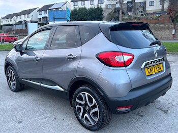 Used Renault Captur 2017 for sale - 77074667: Photo