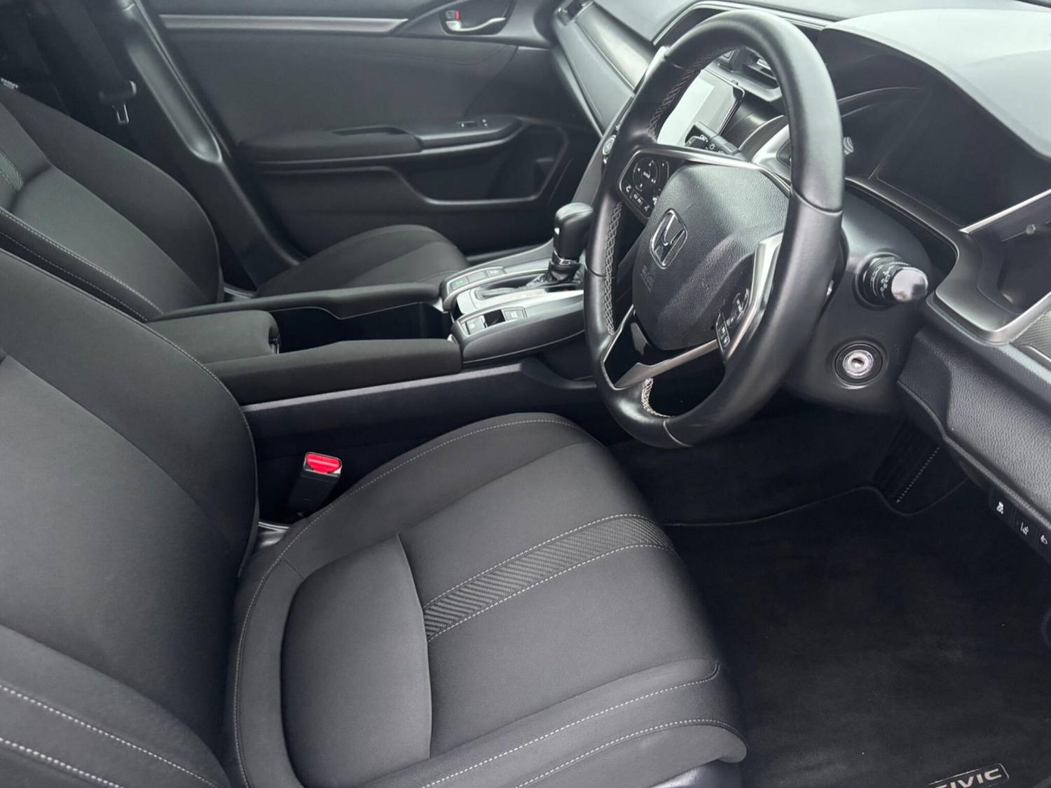 Used Honda Civic 2017 for sale - 77657894: Photo 16