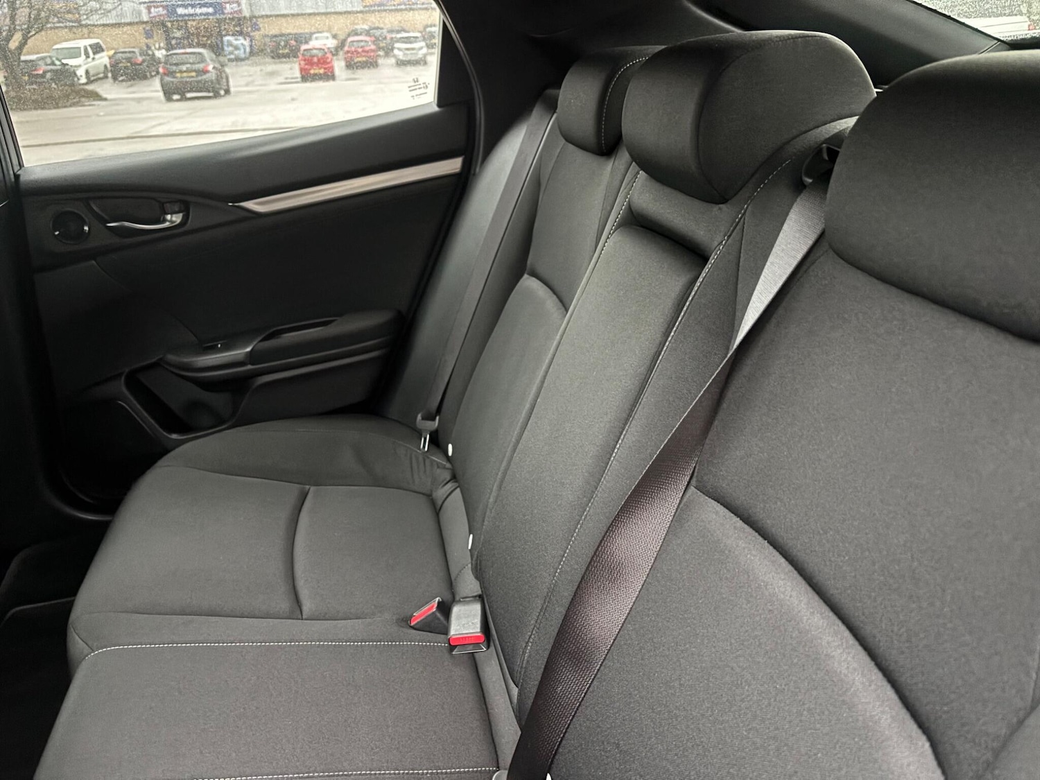 Used Honda Civic 2017 for sale - 77657894: Photo 17