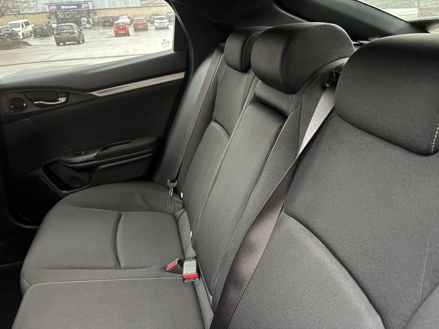 Used Honda Civic 2017 for sale - 77657894: Photo 18