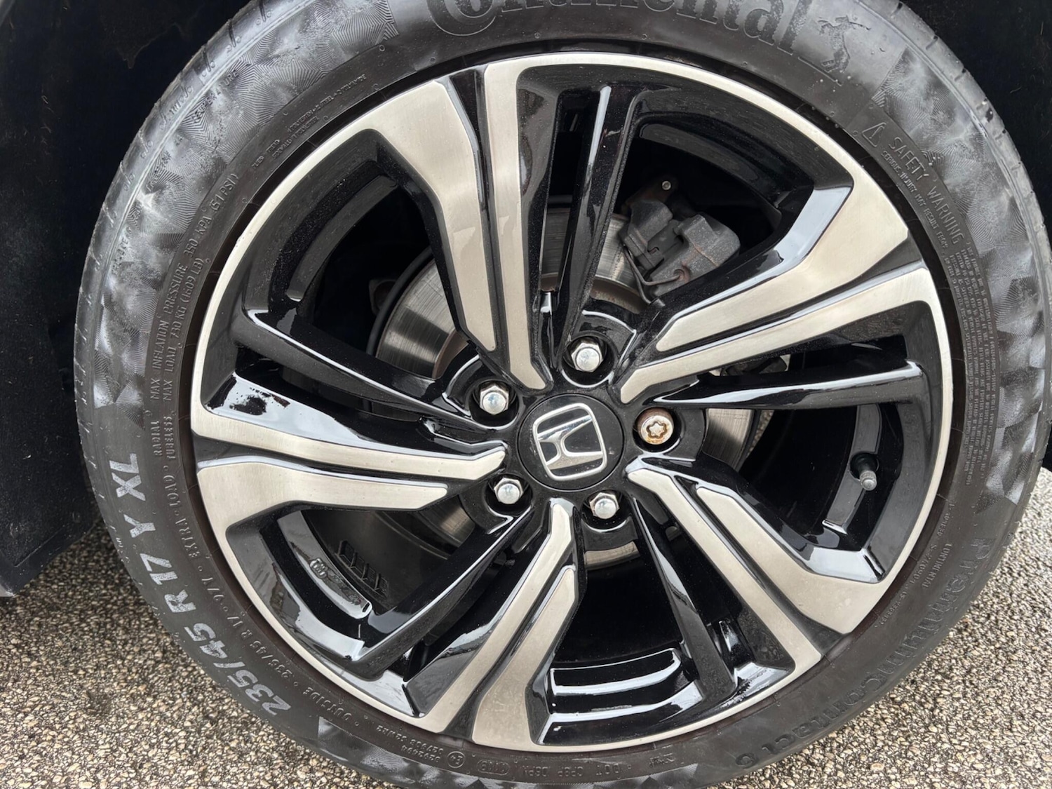 Used Honda Civic 2017 for sale - 77657894: Photo 28