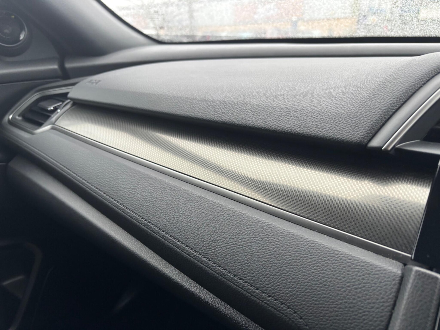 Used Honda Civic 2017 for sale - 77657894: Photo 37