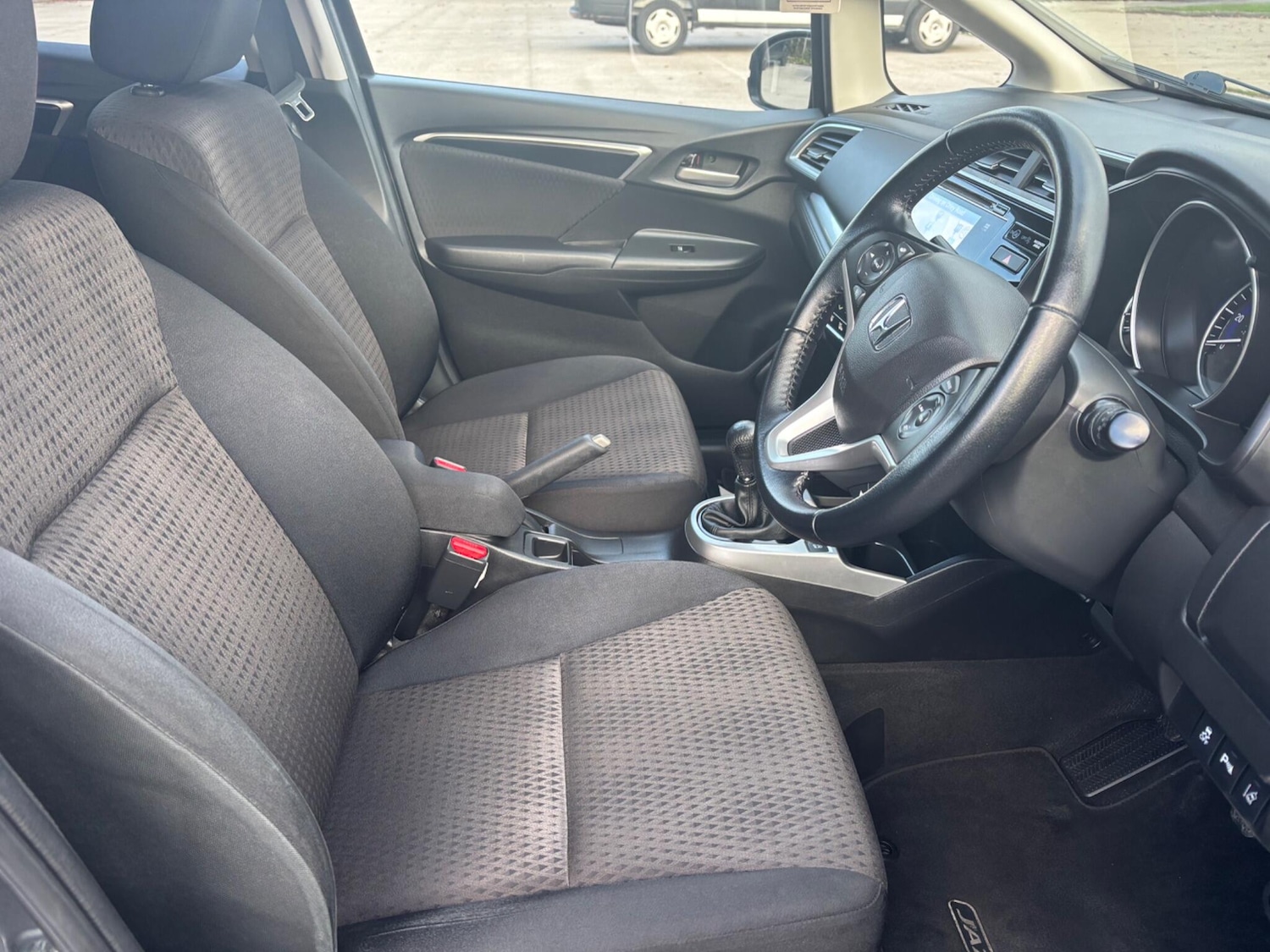 Used Honda Jazz 2018 for sale - 76360052: Photo 11