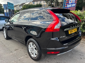 Used Volvo XC60 2017 for sale - 75729372: Photo