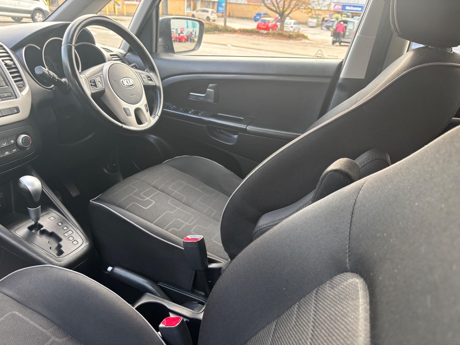 Used Kia Venga 2015 for sale - 76326774: Photo 11