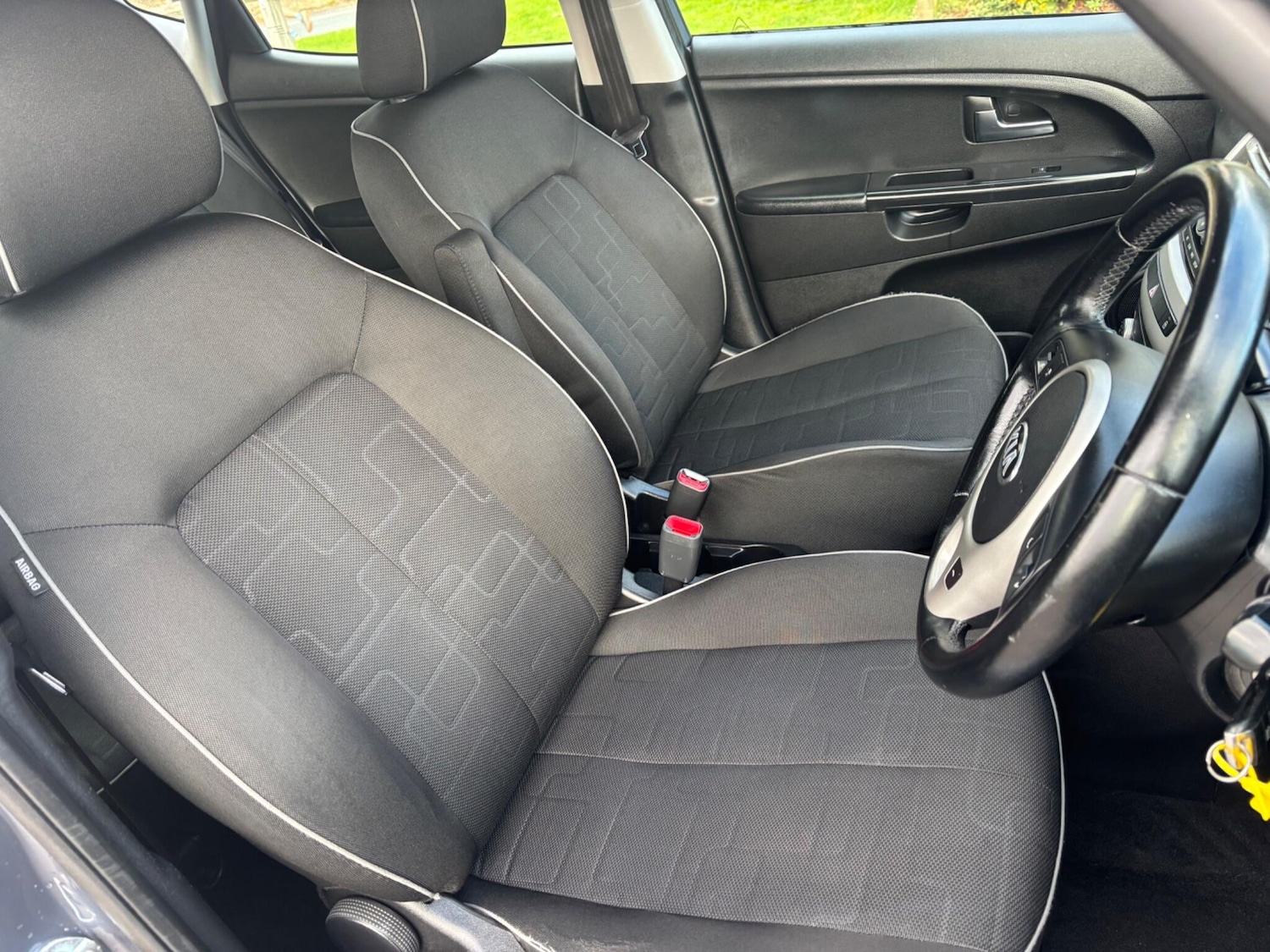 Used Kia Venga 2015 for sale - 76326774: Photo 12