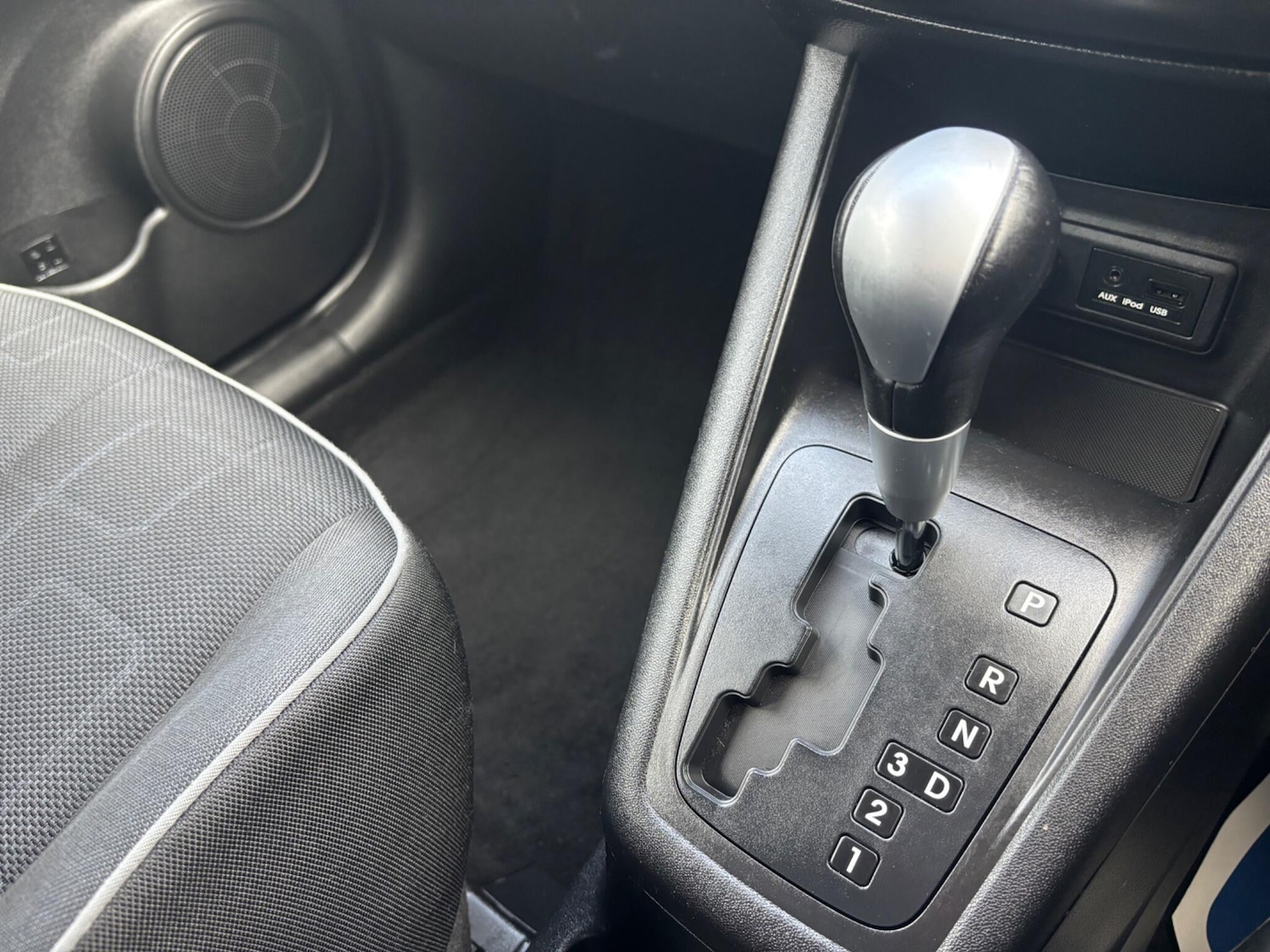 Used Kia Venga 2015 for sale - 76326774: Photo 8