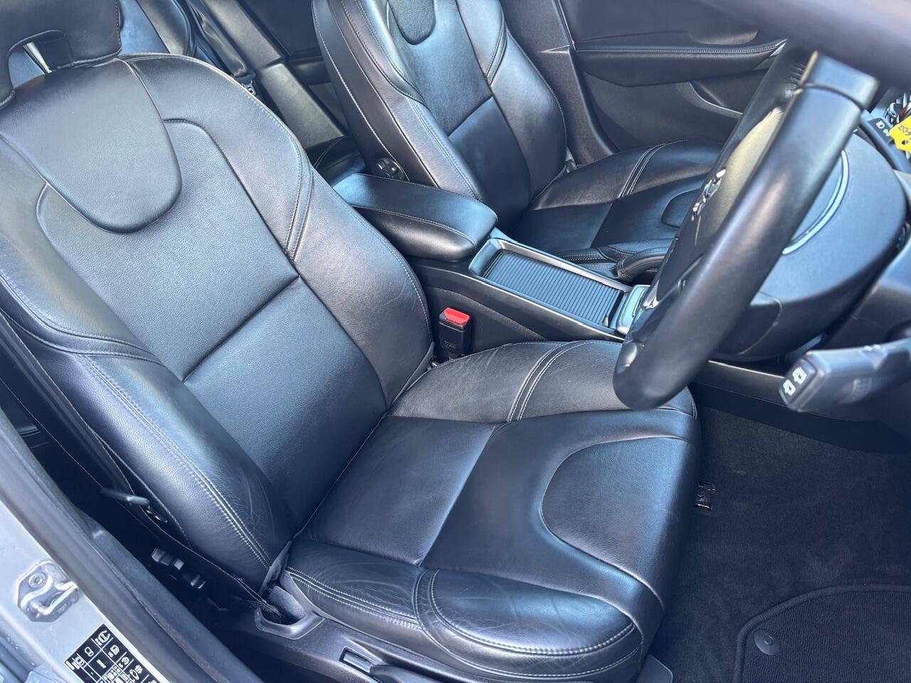 Used Volvo V40 2018 for sale - 77345363: Photo 10