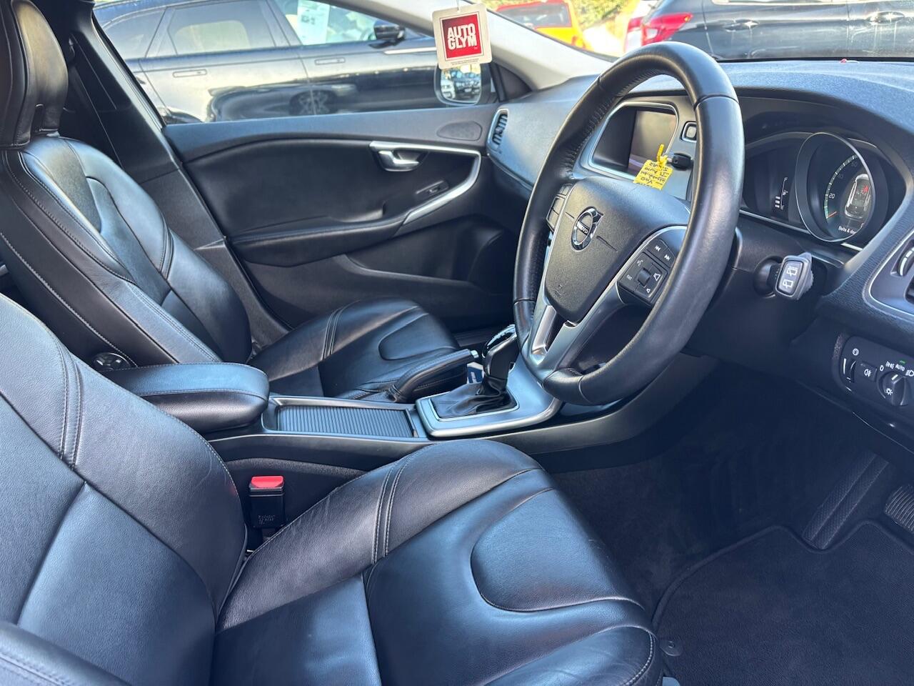 Used Volvo V40 2018 for sale - 77345363: Photo 11