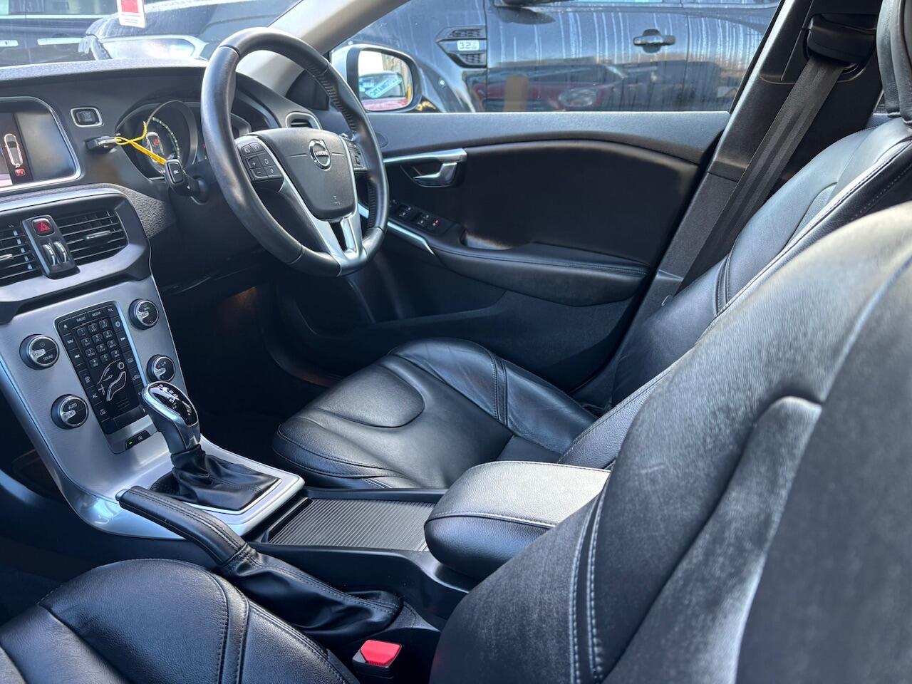 Used Volvo V40 2018 for sale - 77345363: Photo 13