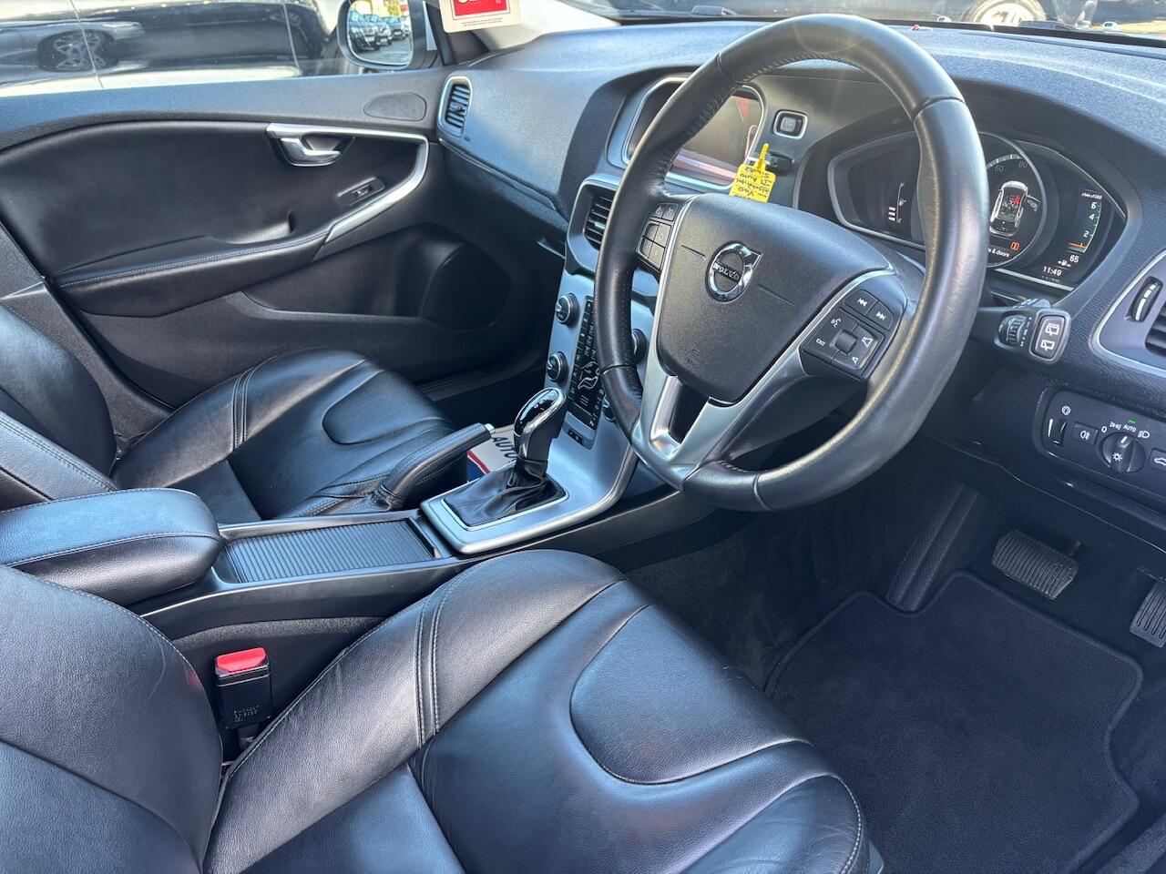 Used Volvo V40 2018 for sale - 77345363: Photo 15