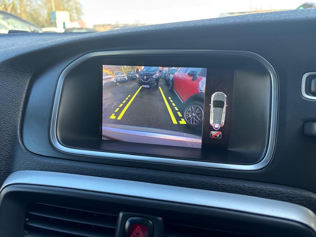 Used Volvo V40 2018 for sale - 77345363: Photo 9