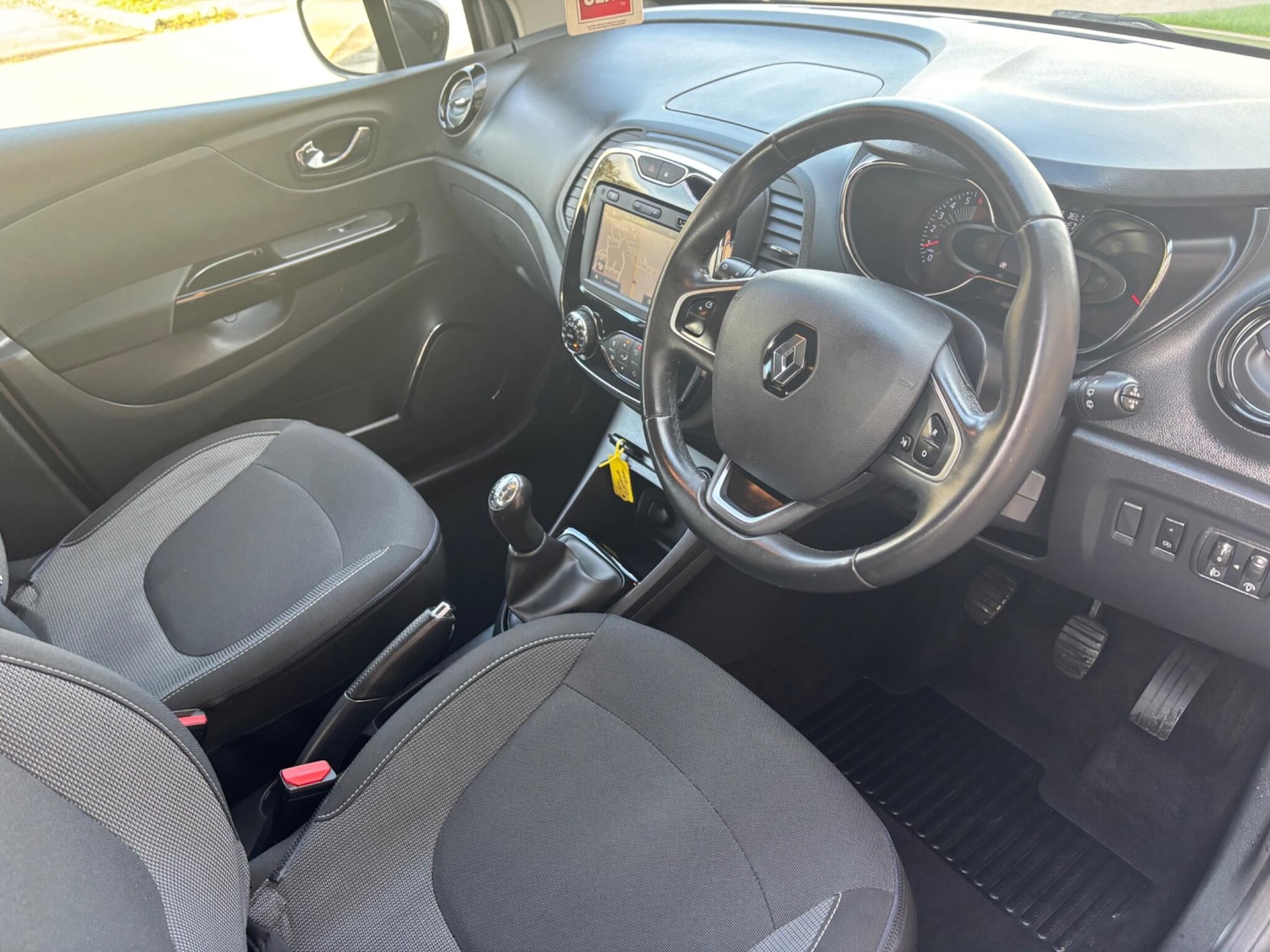 Used Renault Captur 2016 for sale - 76513213: Photo 8