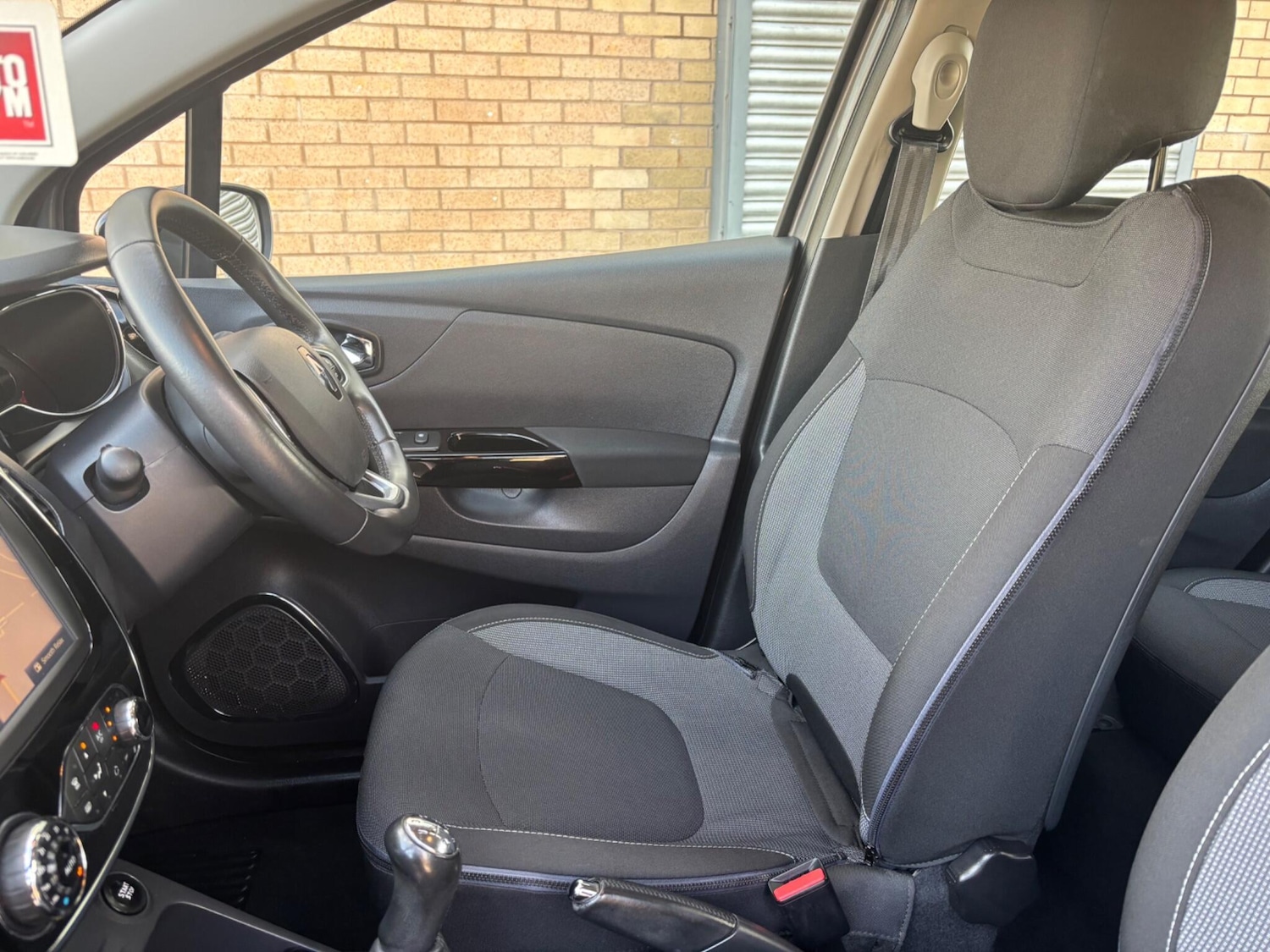 Used Renault Captur 2016 for sale - 76513213: Photo 9