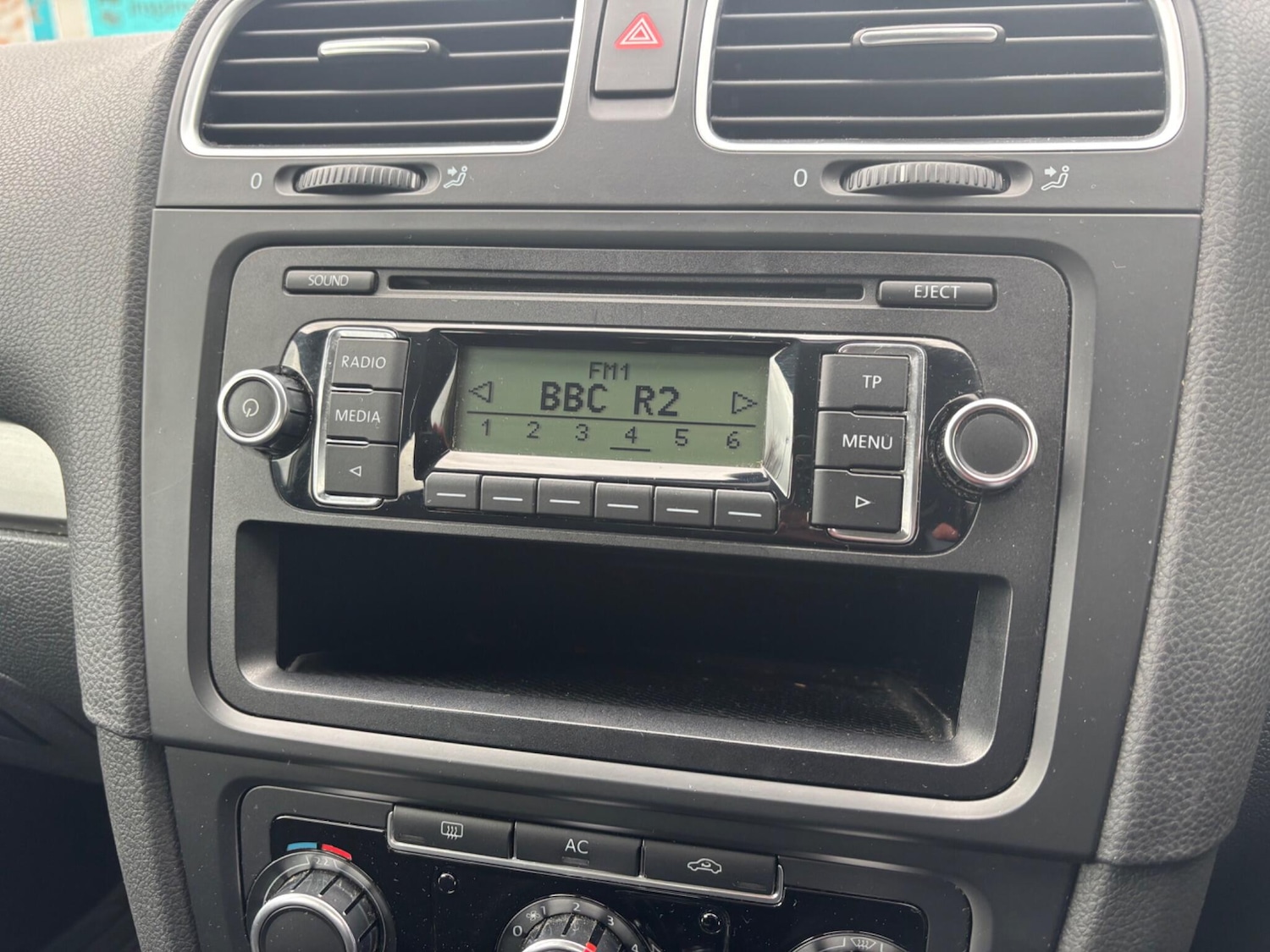 Used Volkswagen Golf 2009 for sale - 76431935: Photo 13