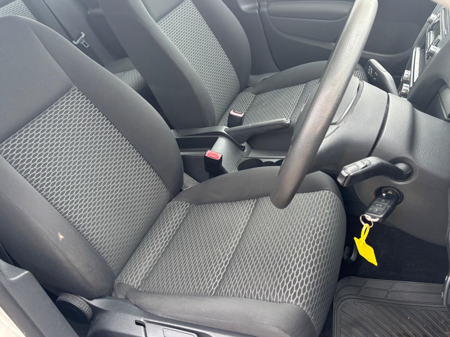 Used Volkswagen Golf 2009 for sale - 76431935: Photo 7