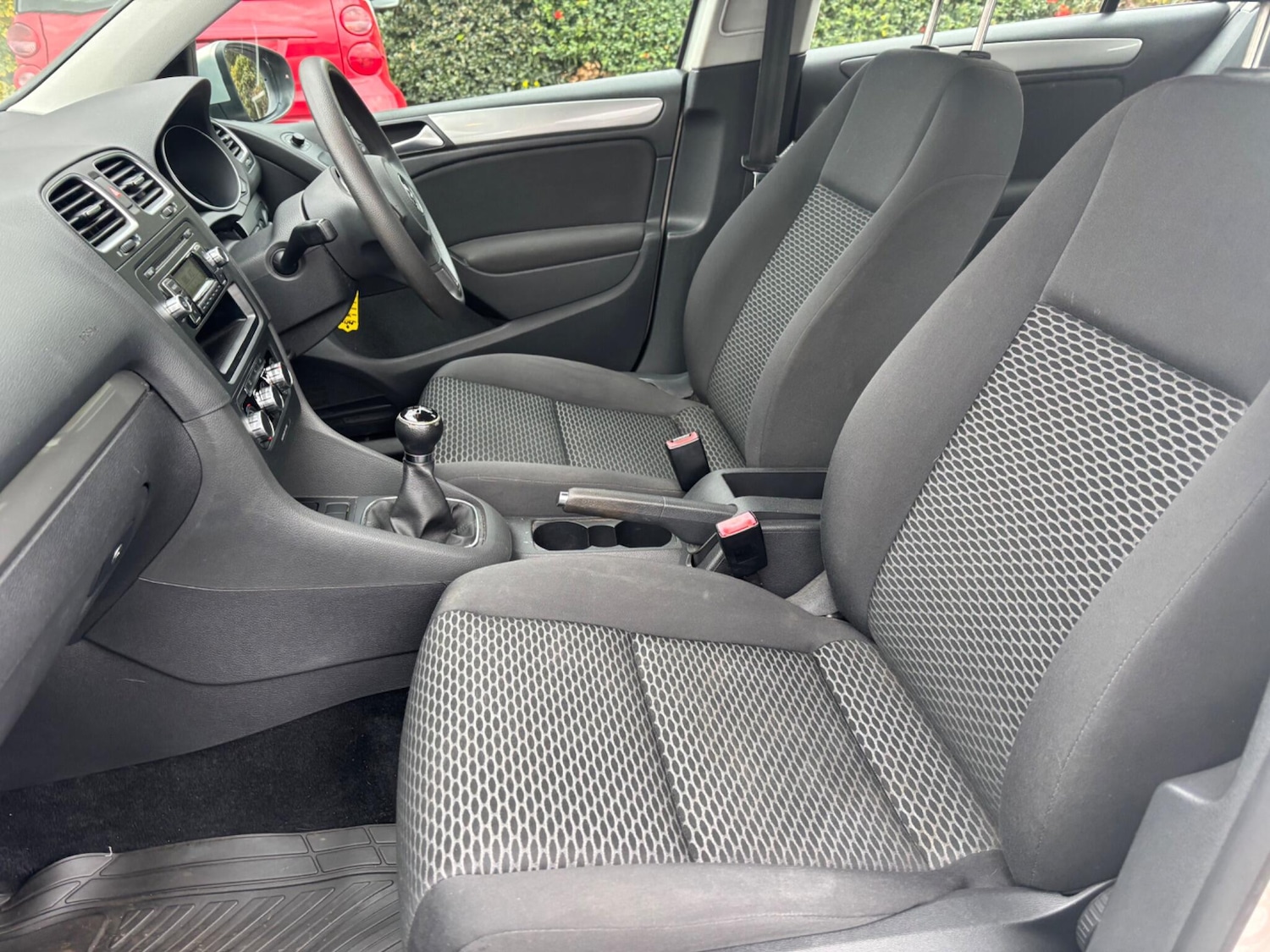 Used Volkswagen Golf 2009 for sale - 76431935: Photo 9