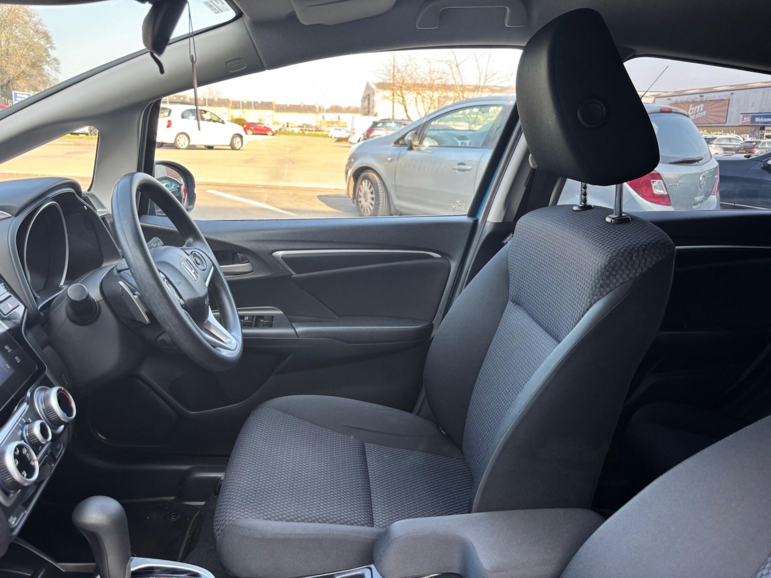 Used Honda Jazz 2018 for sale - 77978178: Photo 28