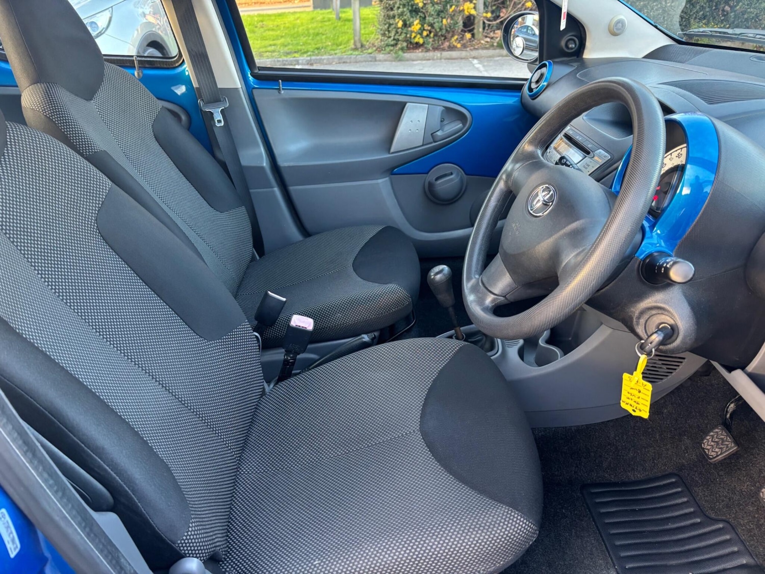 Used Toyota AYGO 2010 for sale - 76781386: Photo 11