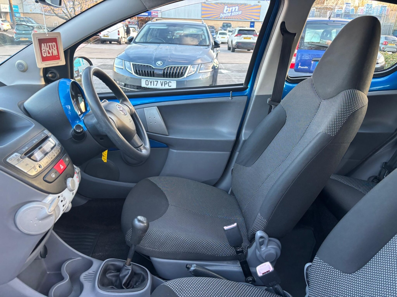 Used Toyota AYGO 2010 for sale - 76781386: Photo 16