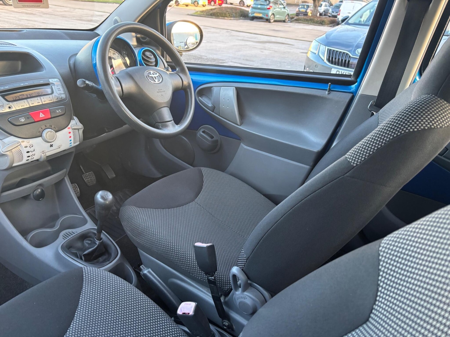 Used Toyota AYGO 2010 for sale - 76781386: Photo 18