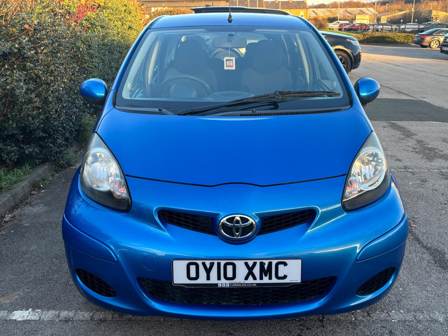 Used Toyota AYGO 2010 for sale - 76781386: Photo 2