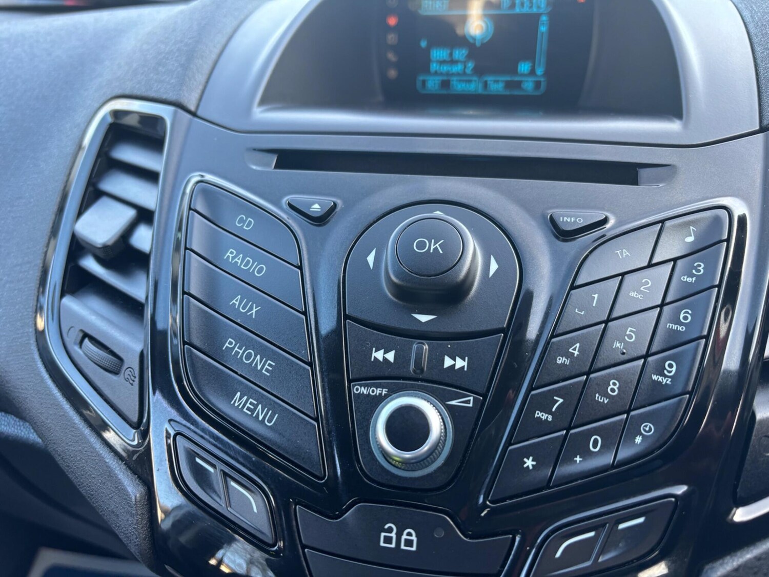 Used Ford Fiesta 2013 for sale - 77345625: Photo 17