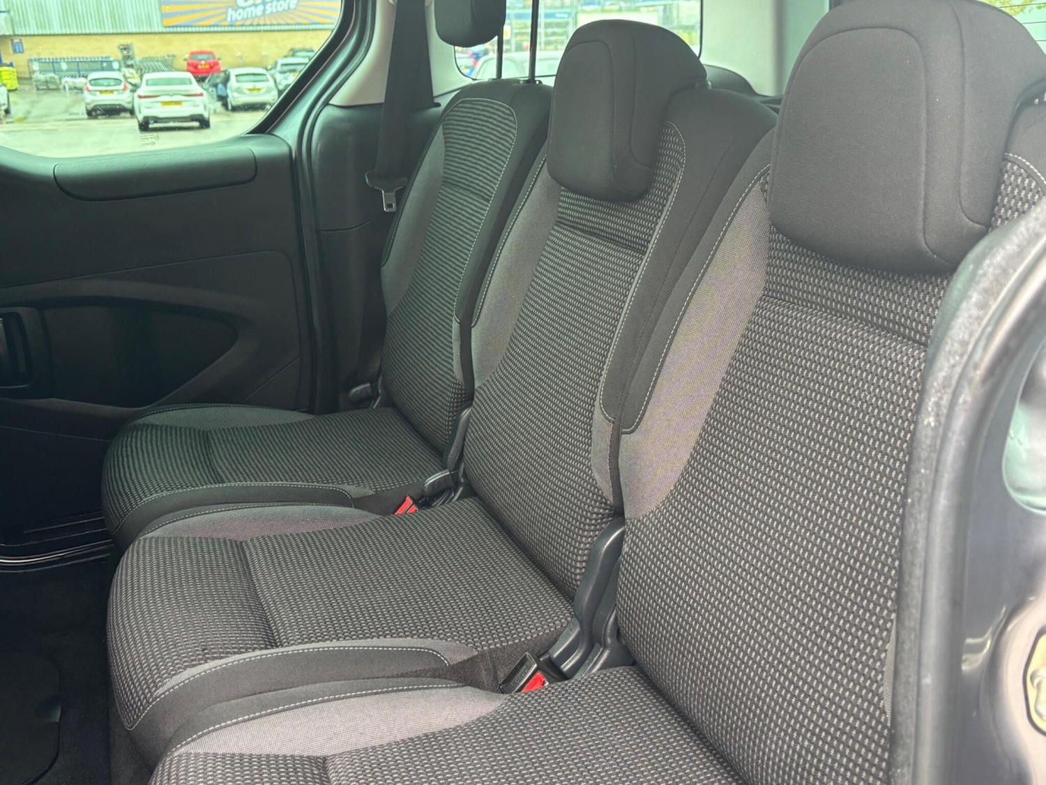 Used Peugeot Partner Tepee 2017 for sale - 76995796: Photo 14