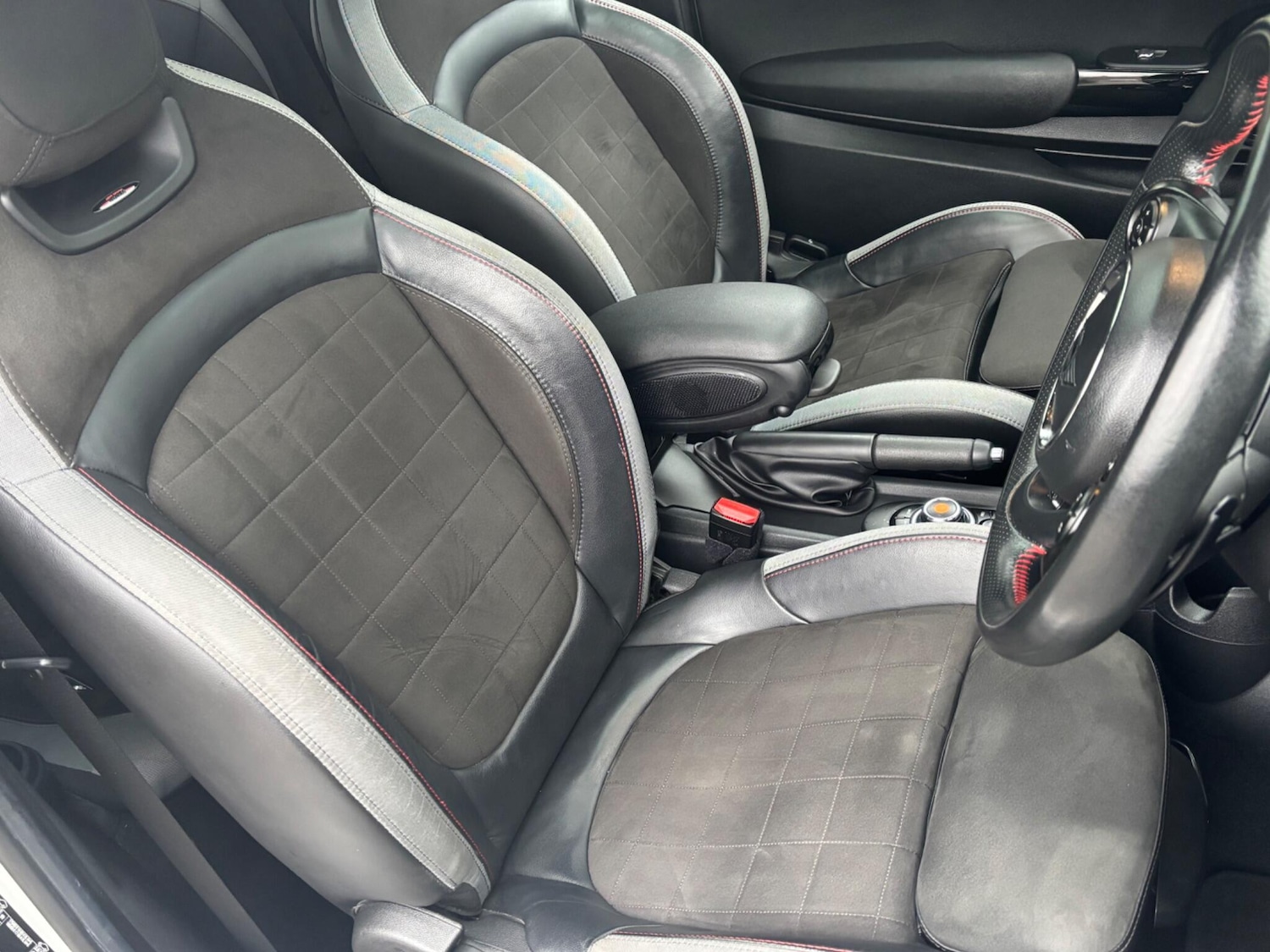 Used MINI Hatch 2019 for sale - 76832860: Photo 13