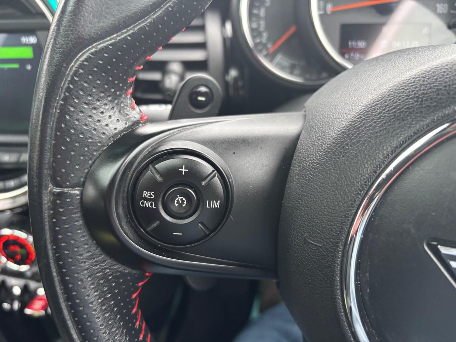 Used MINI Hatch 2019 for sale - 76832860: Photo 17