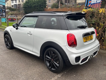 Used MINI Hatch 2019 for sale - 76832860: Photo